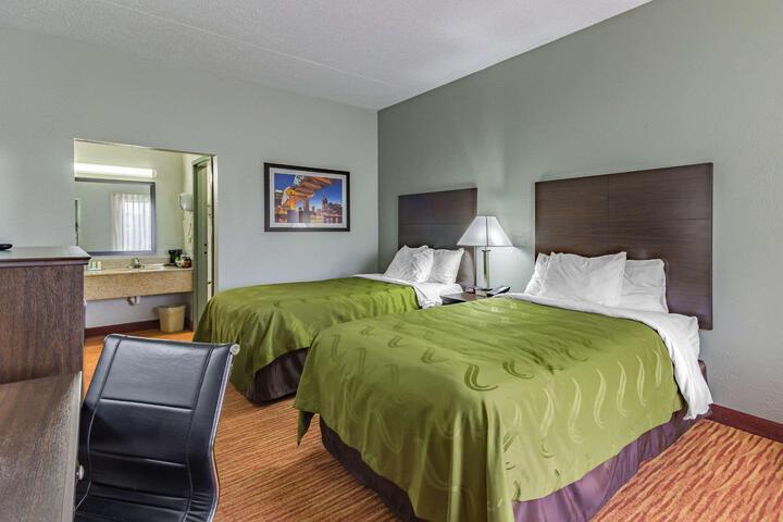 2 Double Beds (1 of 6)