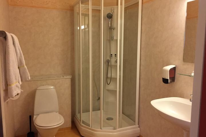 Room 18 of 38