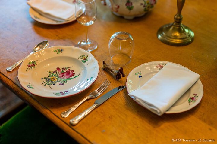 Dining 41 of 58