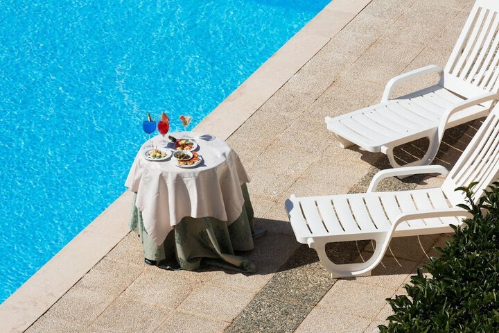 Terrace/Patio 34 of 35