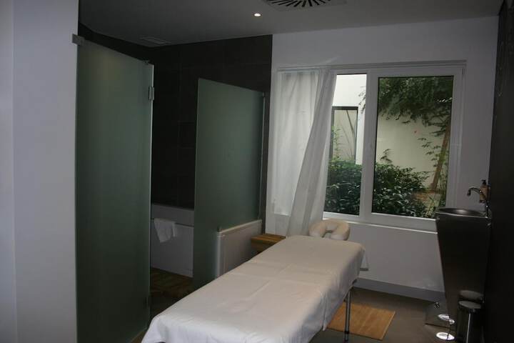 Spa 23 of 50
