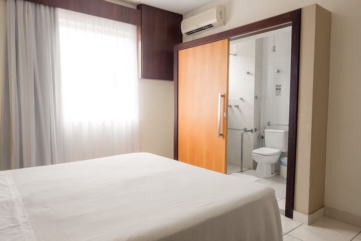 Room 36 of 114