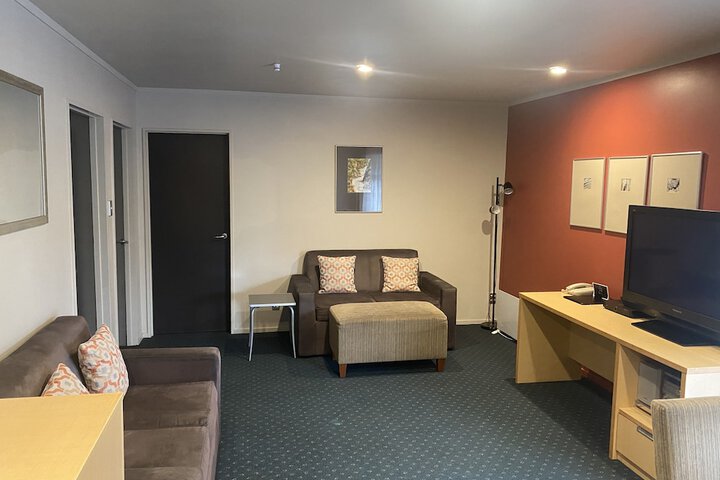 Room 25 of 66