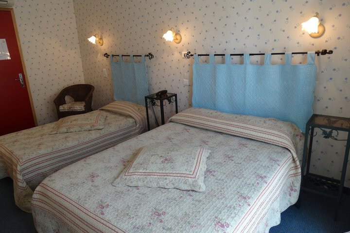 Room 12 of 70