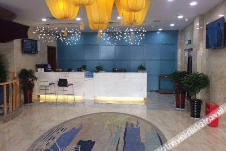 Hotel Interior 18 of 33