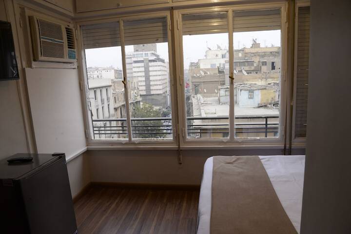 Room 26 of 53