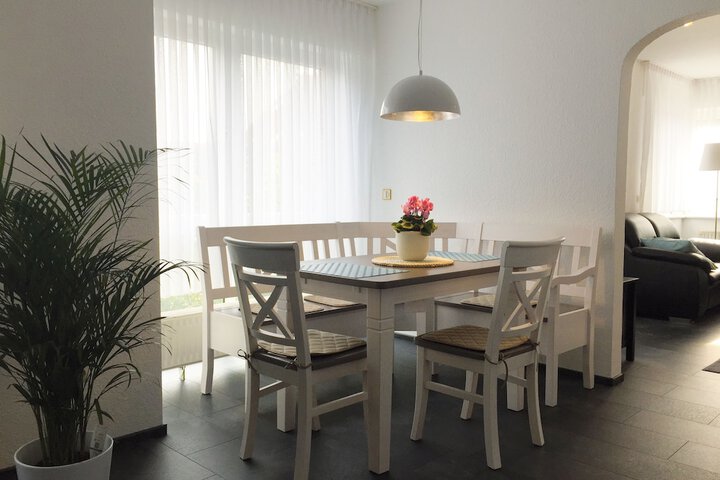 Room 6 of 20