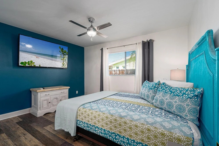 Room 2 of 20