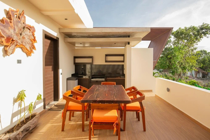 Terrace/Patio 6 of 17