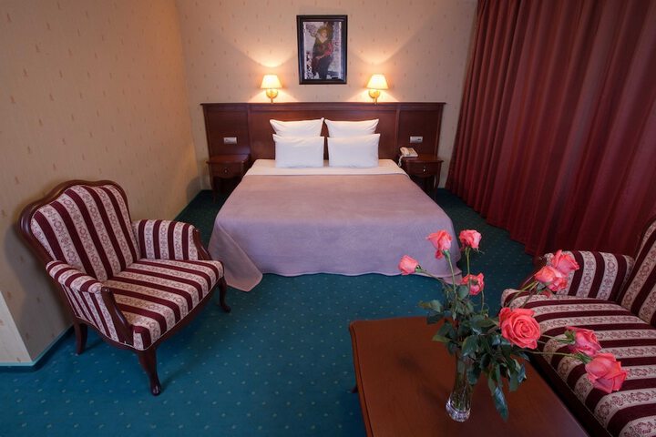 Room 15 of 52