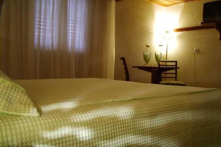 Room 14 of 32