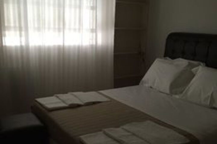 Room 33 of 71