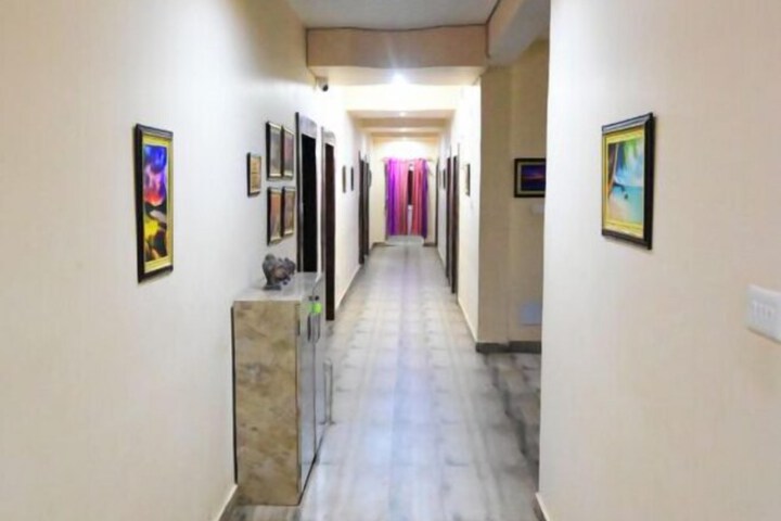 Hotel Interior 4 of 22