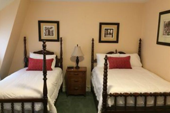 Room 35 of 48