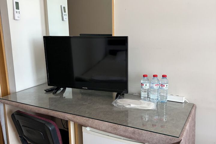 Room 5 of 21
