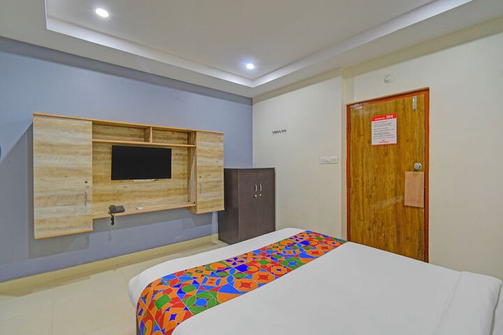 Room 16 of 25
