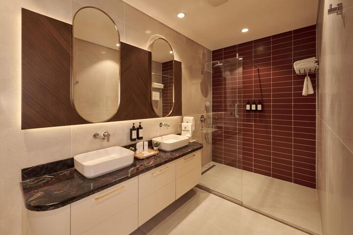 Room 35 of 113