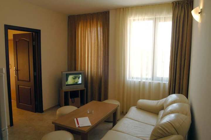 Room 17 of 61