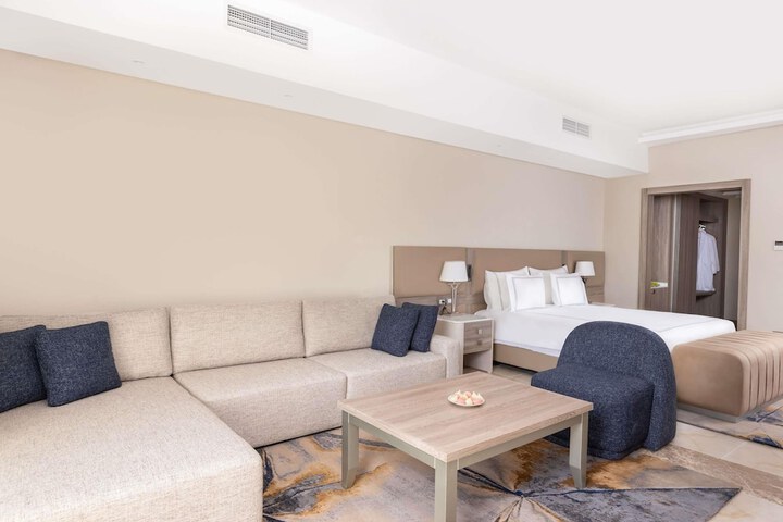 Room 22 of 180