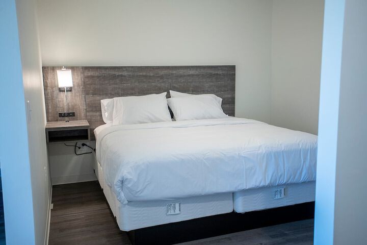 Room 5 of 35