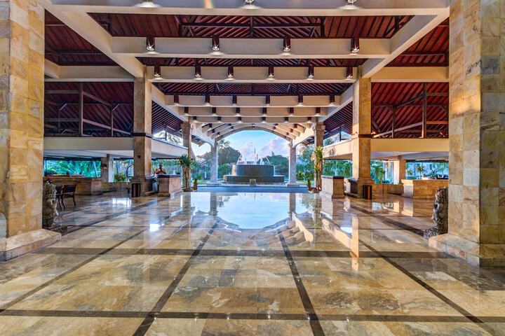 Lobby Entry