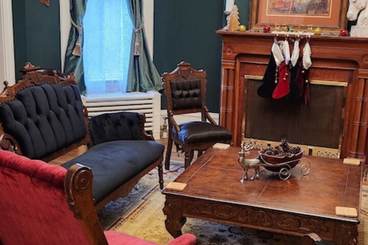Room 60 of 83