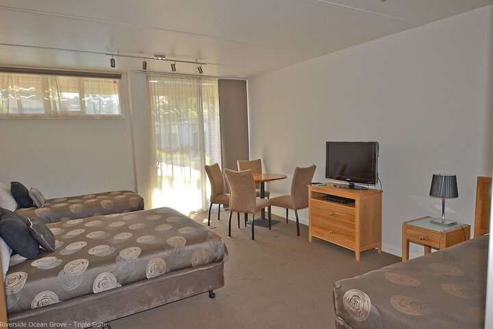 Room 15 of 48