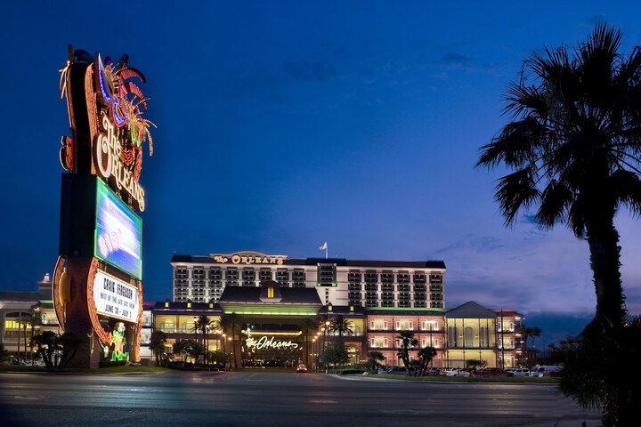Hotel 58 of 59