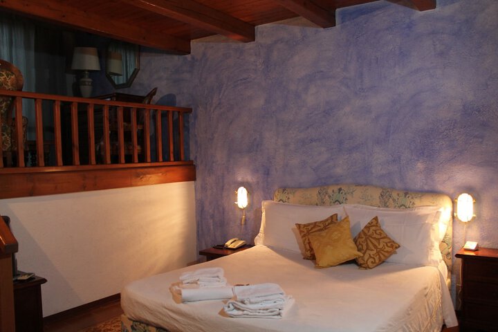 Room 4 of 31