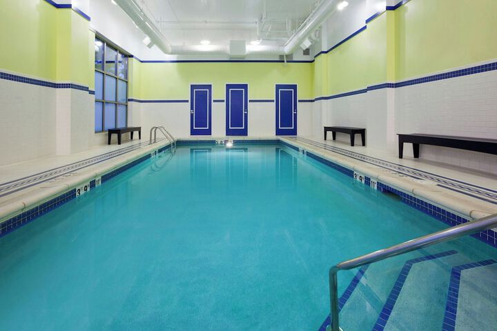 Pool Hotel