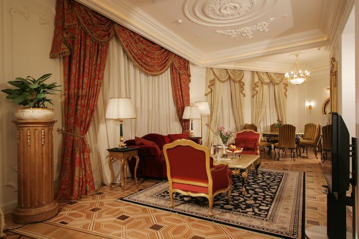 Room 10 of 64