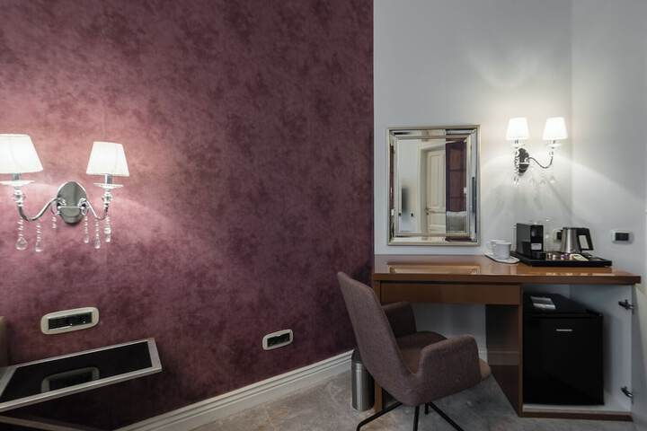 Room 59 of 208