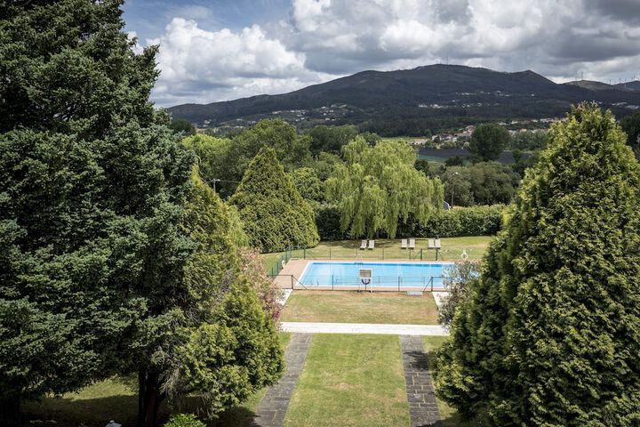 Hotel Pool
