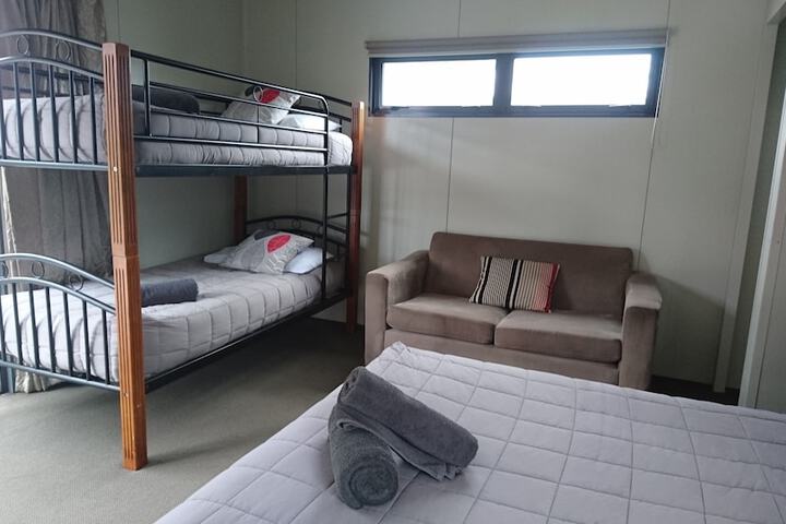 Room 25 of 110