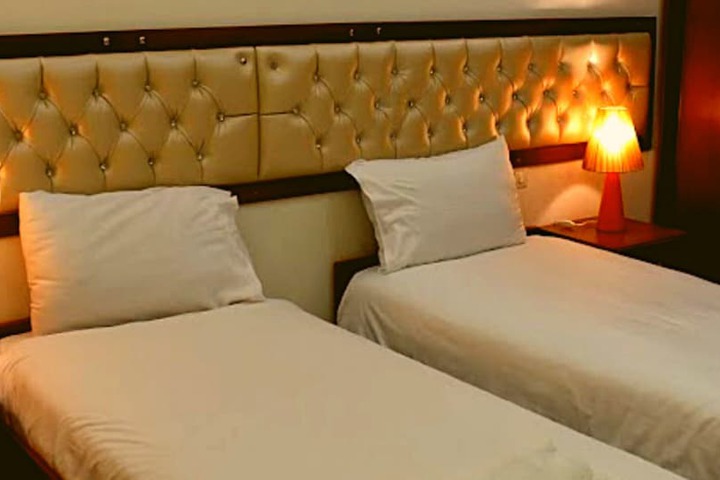 Room 37 of 68