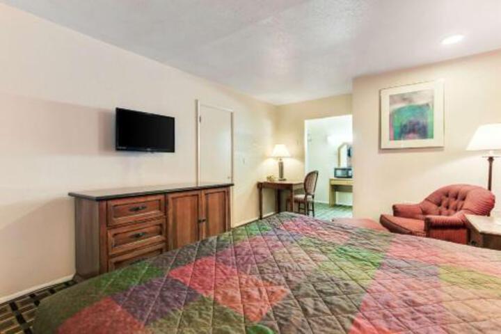 Room 13 of 49