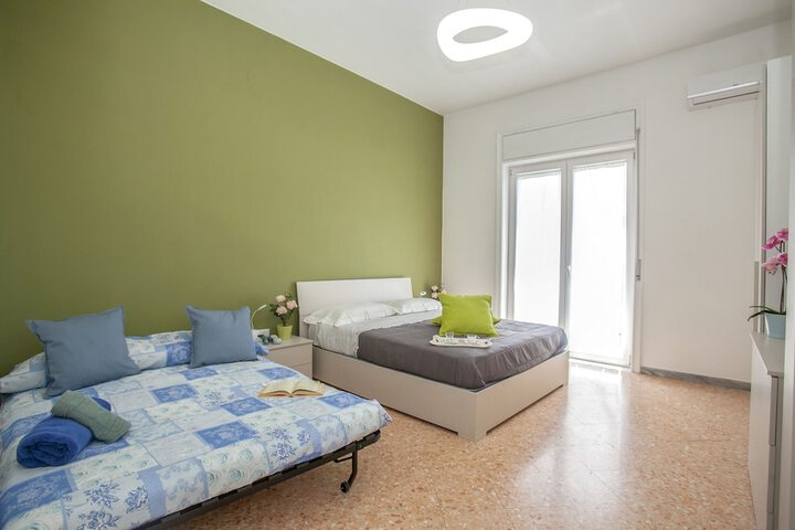Room 3 of 22