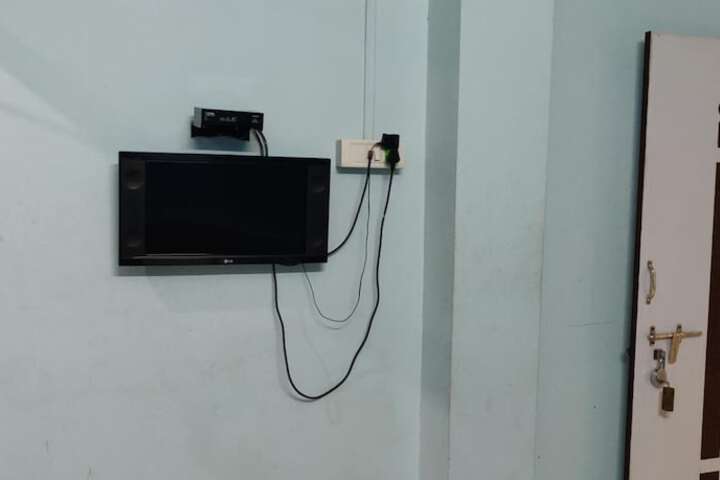 Room 11 of 55