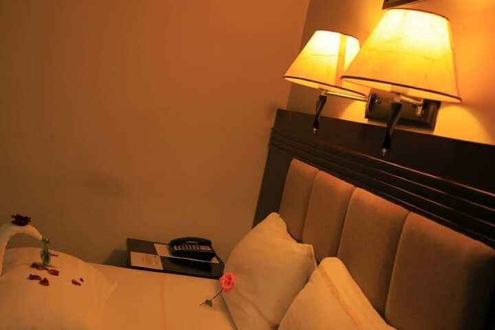 Room 16 of 35