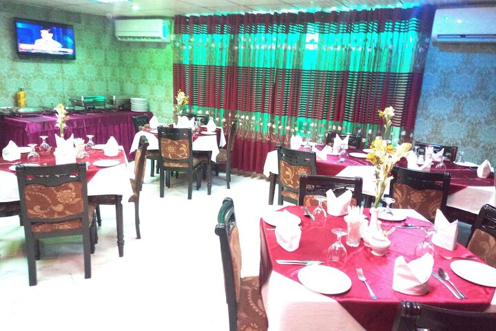 Dining 43 of 72