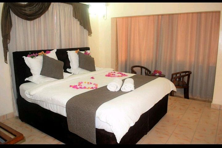 Room 14 of 29