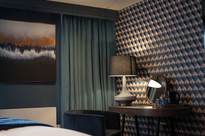 Room 37 of 46