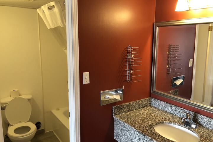Room 15 of 21