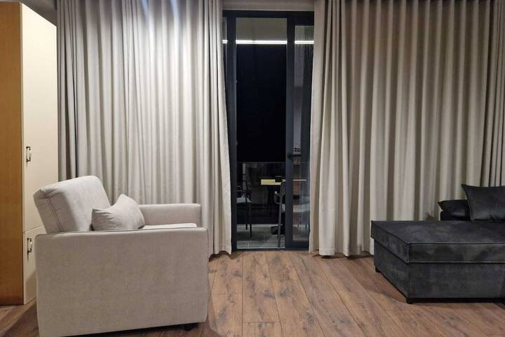 Room 22 of 48