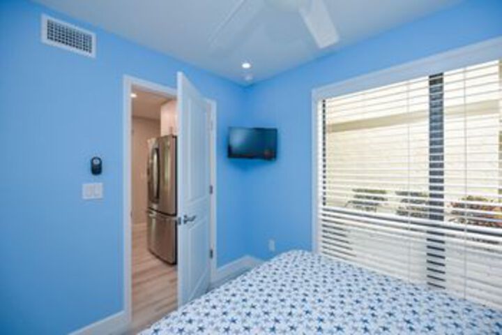 Room 30 of 76