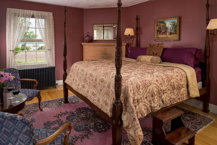 Room 27 of 55