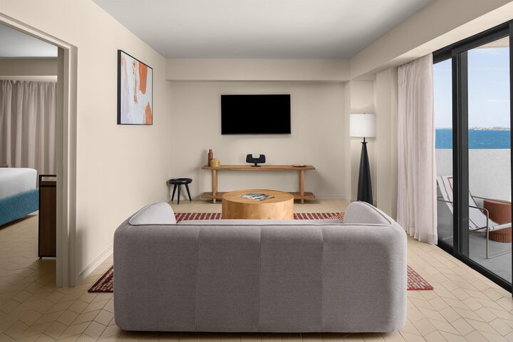 Room 31 of 104
