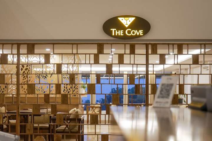 Hotel Interior 10 of 209