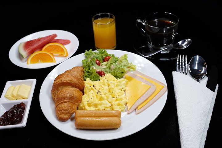Breakfast/Coffee Service 37 of 40