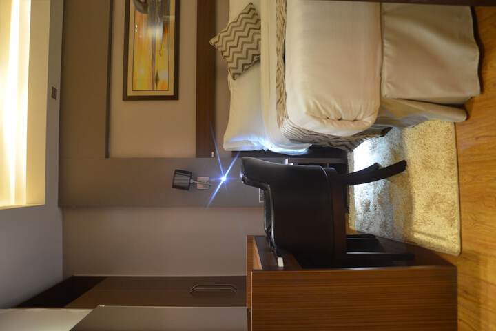 Room 7 of 69